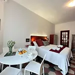 Habitatio Mercatorum Guesthouse - Ls Accommodations